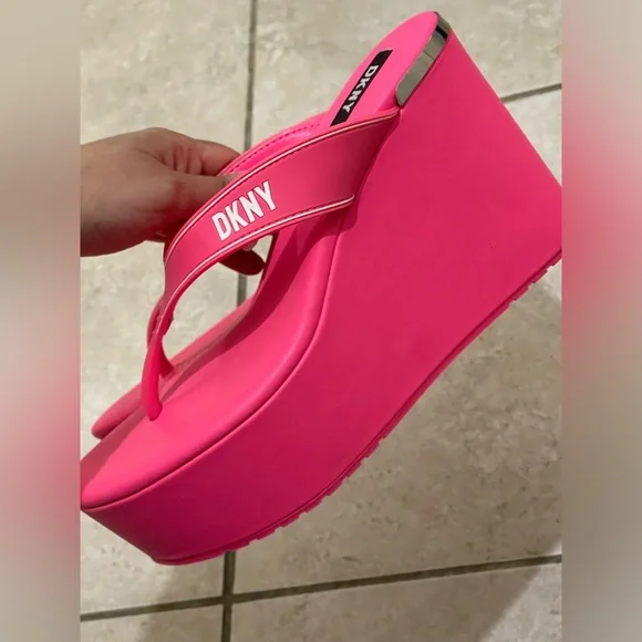 DKNY Barbie Vibrant Pink Platform Sandal - Picture 2 of 2
